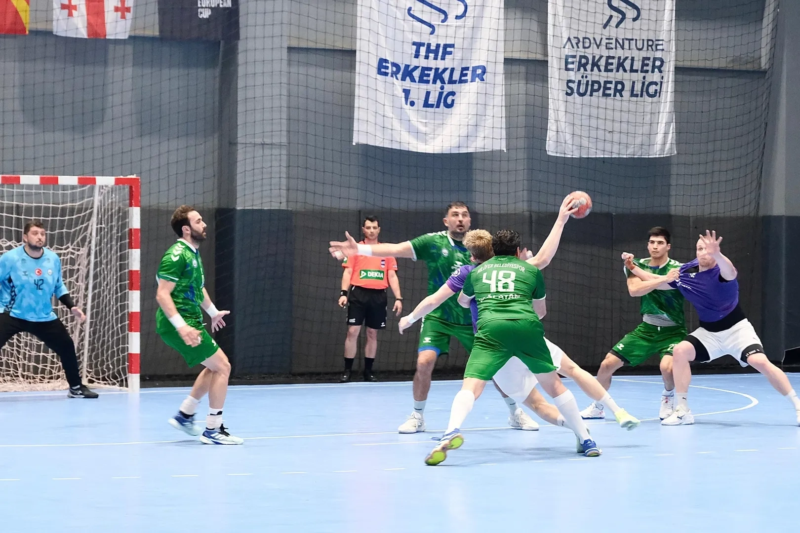 Nilüfer Belediyespor, EHF Avrupa Kupası’nda tur atladı