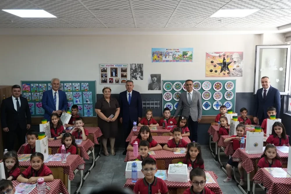 Vali ve Müdürden Ortak Sevinç…