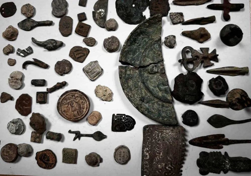 Tarihi Eserler Yurtdışına Kaçırıldı